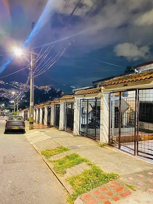 Casa De Descanso En Medellin Apartment 0*,